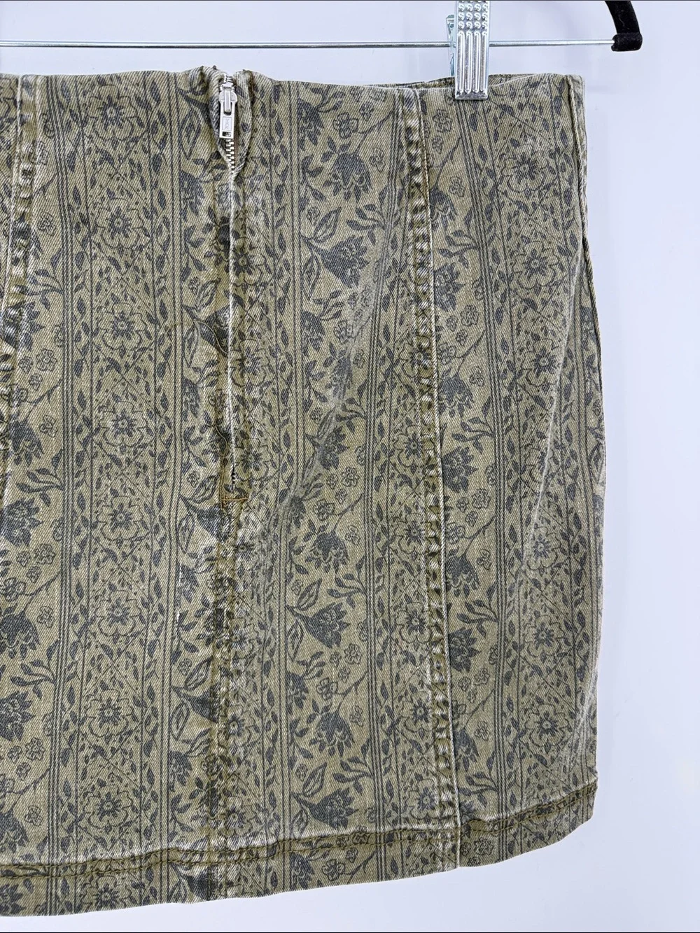 Free People Modern Femme Floral Print Denim Mini Skirt Sz 10